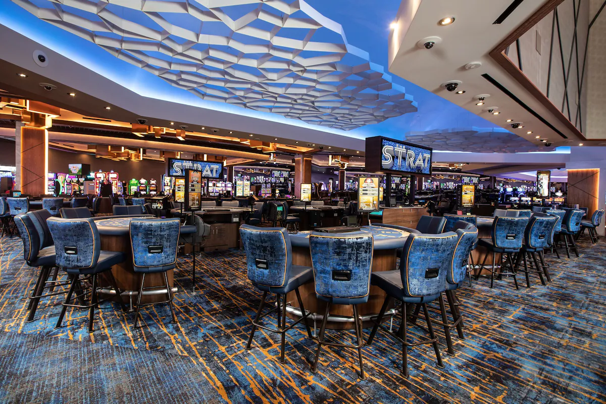 The STRAT Hotel, Casino & Tower: Relax in Style